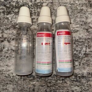Pigeon Nursing Bottles Set